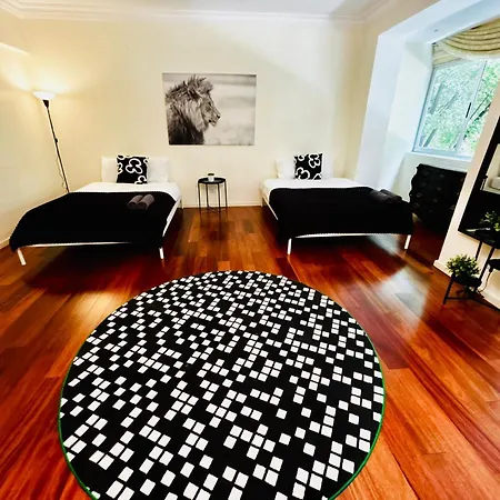 Luxury In Centre Location 旅馆