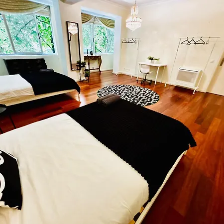 호스텔 Luxury In Centre Location