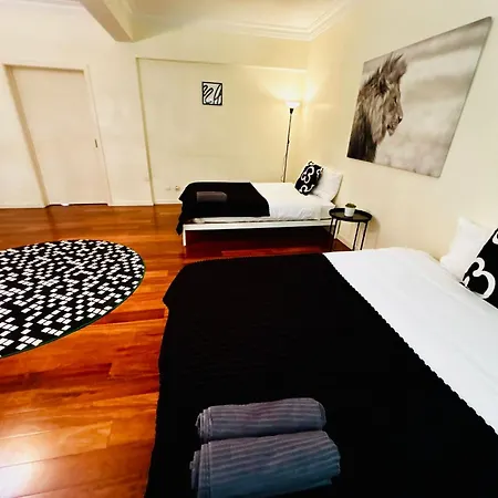 Luxury In Centre Location 旅馆 *