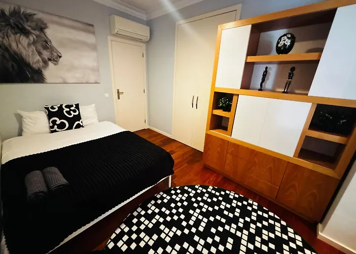 Luxury In Centre Location *