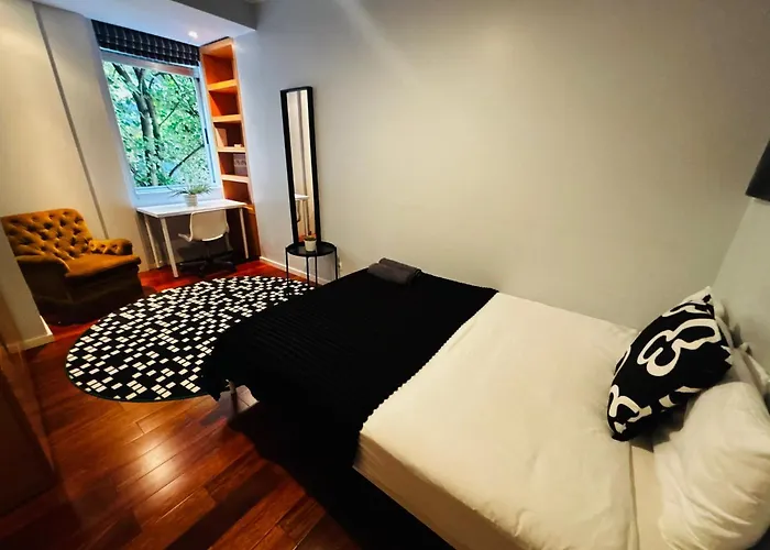 Luxury In Centre Location ליסבון