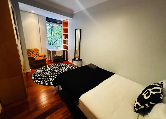 אכסניה Luxury In Centre Location