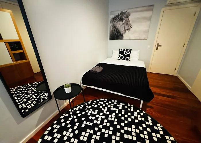 אכסניה Luxury In Centre Location ליסבון