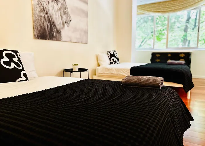 אכסניה Luxury In Centre Location *