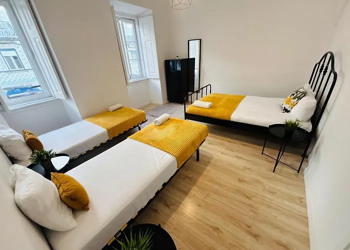 Luxury In Centre Location אכסניה ליסבון