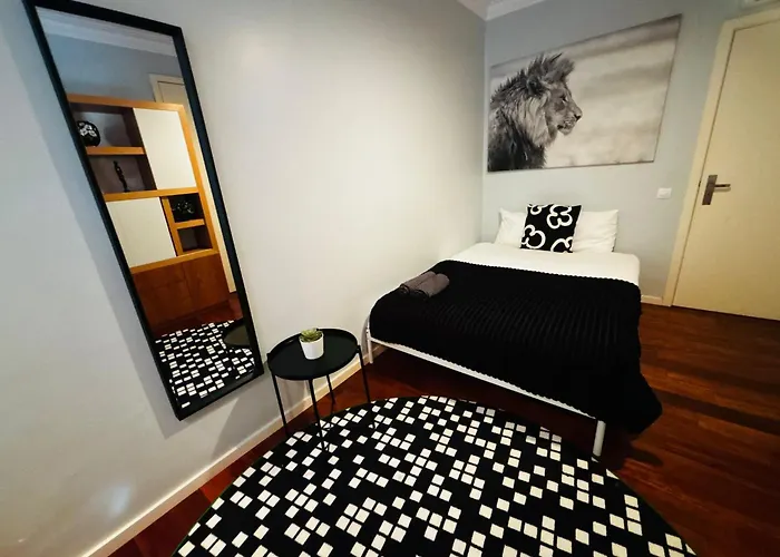Luxury In Centre Location * ליסבון