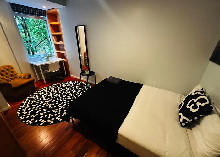 Luxury In Centre Location אכסניה ליסבון