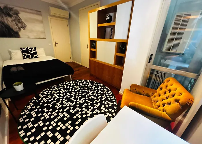 Luxury In Centre Location אכסניה